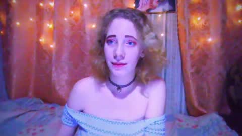 Snapshot of mel_mellie chatting on December 2024 06:45:02 PM Mel Mellie online show from December 2024 06:45:02 PM