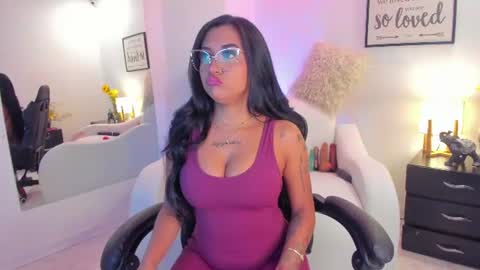 Snapshot of melan_owen chatting on July 2026 11:05:02 AM melan_owen online show from July 2026 11:05:02 AM