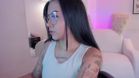 Snapshot of melan_owen chatting on July 2026 11:08:02 AM melan_owen online show from July 2026 11:08:02 AM