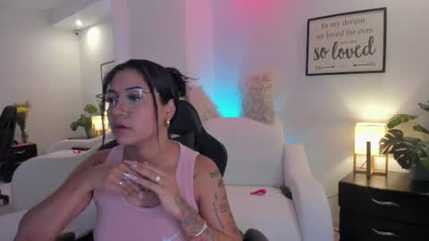 Snapshot of melan_owen chatting on August 2026 10:46:02 AM melan_owen online show from August 2026 10:46:02 AM