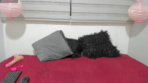 Melanie  online show from January 2025 07:04:02 AM