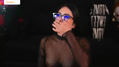 Snapshot of melanie_nyx chatting on May 2026 01:24:02 AM Mel online show from May 2026 01:24:02 AM