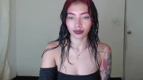 Melanie roux  online show from February 2025 06:10:02 PM