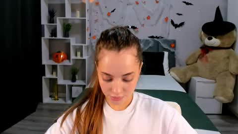 MelanieAlves online show from October 2025 07:55:02 AM