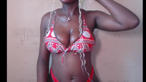 Snapshot of melanin_coco chatting on October 2025 11:00:02 AM Bene online show from October 2025 11:00:02 AM