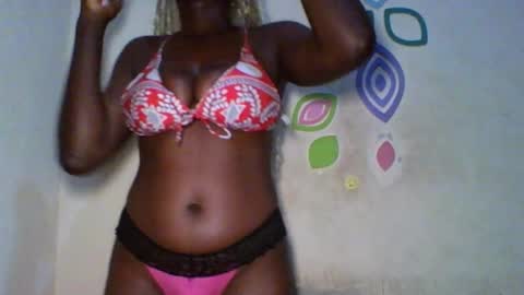 Snapshot of melanin_coco chatting on October 2025 10:54:02 PM Bene online show from October 2025 10:54:02 PM