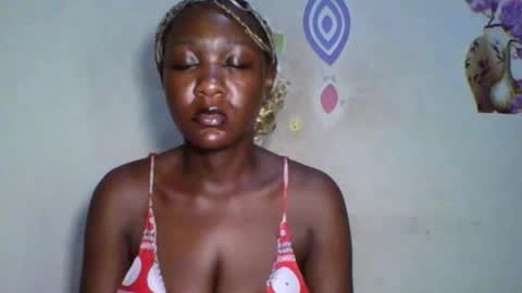 Snapshot of melanin_coco chatting on October 2025 01:16:02 AM Bene online show from October 2025 01:16:02 AM