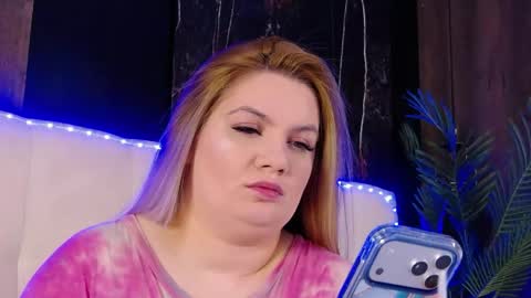 Snapshot of melanniebrown chatting on April 2026 04:52:02 AM melanniebrown online show from April 2026 04:52:02 AM