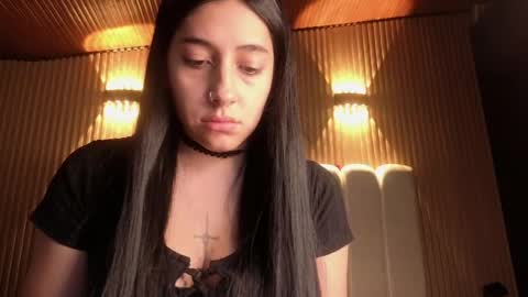 melanny_petite online show from April 2026 01:05:02 PM