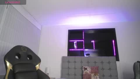 melanny_petite online show from April 2026 11:39:02 AM