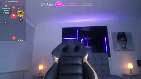 Snapshot of melanny_petite chatting on April 2026 12:26:01 PM melanny_petite online show from April 2026 12:26:01 PM