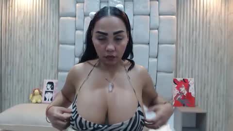 Snapshot of melany_contrera777 chatting on May 2026 04:32:02 AM melany_contrera777 online show from May 2026 04:32:02 AM