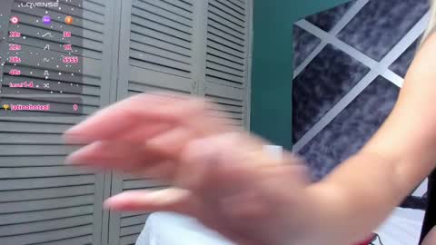 Melany  online show from February 2025 06:13:02 PM