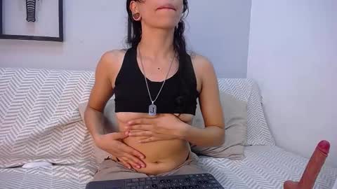 Snapshot of melanyvelvet chatting on February 2026 02:01:02 AM melanyvelvet online show from February 2026 02:01:02 AM