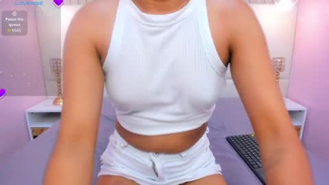 Snapshot of melanywayne_ chatting on May 2026 06:13:01 PM Melany online show from May 2026 06:13:01 PM