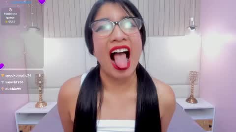 Snapshot of melanywayne_ chatting on May 2026 06:39:01 PM Melany online show from May 2026 06:39:01 PM