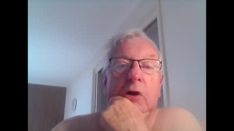 melbourne000 online show from January 2025 03:20:01 AM