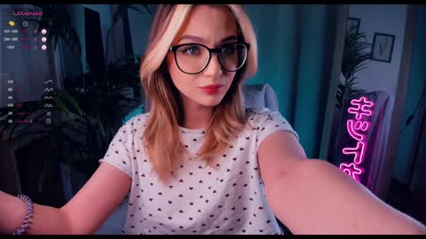 Snapshot of melisa_ginger chatting on February 2025 09:32:02 AM Im Melisa 3 online show from February 2025 09:32:02 AM