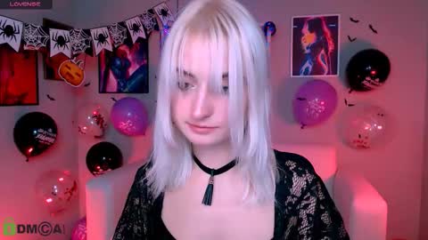 Melisa online show from October 2025 07:02:01 PM