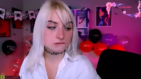 Melisa online show from October 2025 10:21:01 PM