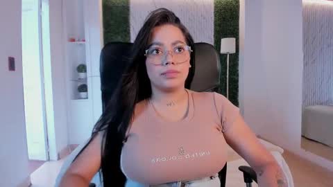 Snapshot of melisasotoo chatting on September 2025 07:25:02 PM Melissa Everyday From 1430 to 2130 Col Time online show from September 2025 07:25:02 PM