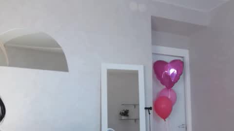 Hot Milf Melissa  ONLINE  Mon  Tue  Wed  Fr  Sun  - 9pm - 6amUTC3 online show from January 2026 09:40:02 PM