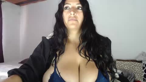 Snapshot of melissa_sexytits chatting on January 2025 09:18:01 PM Lau   online show from January 2025 09:18:01 PM