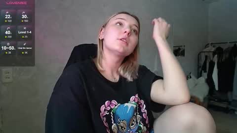 Snapshot of melissa_sw chatting on March 2026 05:01:02 AM Missi online show from March 2026 05:01:02 AM