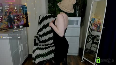 Snapshot of melissa_wells chatting on January 2025 01:05:02 AM Melissa online show from January 2025 01:05:02 AM