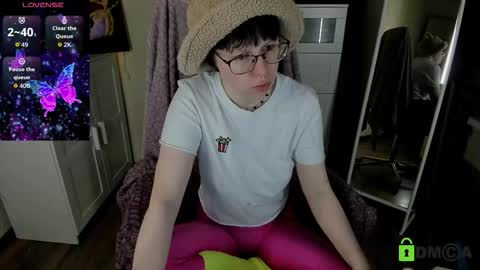 Snapshot of melissa_wells chatting on September 2025 09:18:01 PM Melissa online show from September 2025 09:18:01 PM