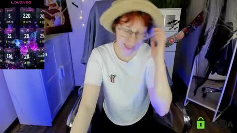 Snapshot of melissa_wells chatting on October 2025 09:17:02 PM Melissa online show from October 2025 09:17:02 PM