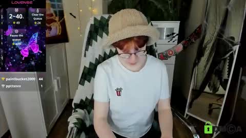 Snapshot of melissa_wells chatting on November 2025 10:45:02 PM Melissa online show from November 2025 10:45:02 PM