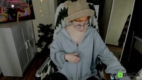 Snapshot of melissa_wells chatting on December 2025 09:13:02 PM Melissa online show from December 2025 09:13:02 PM