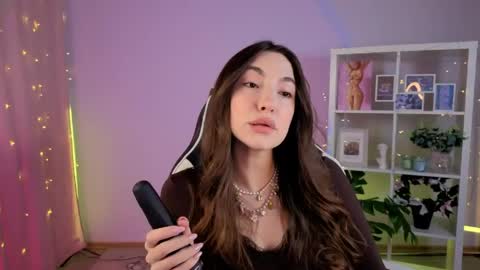 Snapshot of melissachaarm_ chatting on May 2026 10:44:01 AM Melissa online show from May 2026 10:44:01 AM