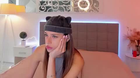 Snapshot of melissacrayzy chatting on June 2026 05:30:02 AM MelissaCrayzy online show from June 2026 05:30:02 AM