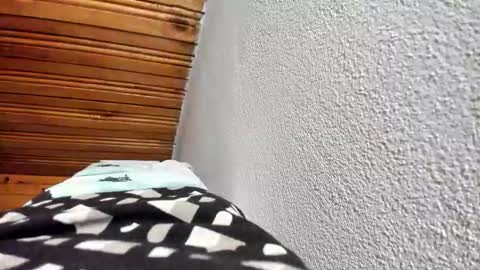 Snapshot of melissanextdoor chatting on November 2025 12:11:01 PM Ariana online show from November 2025 12:11:01 PM