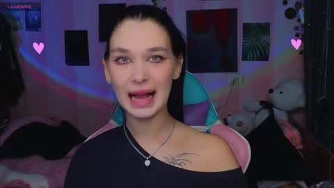 Snapshot of mella_freya chatting on September 2025 10:10:02 PM Freya IM NONUDE online show from September 2025 10:10:02 PM