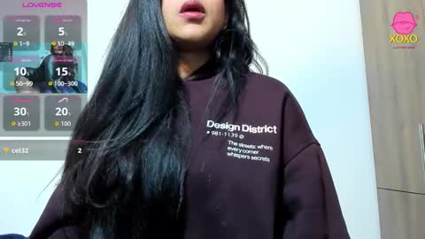 mellanie online show from November 2025 10:04:01 AM