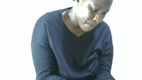 mellanine_ebony online show from April 2026 07:00:01 AM