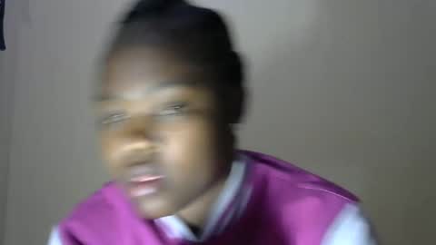 Snapshot of mellcy chatting on January 2025 07:15:01 PM mell online show from January 2025 07:15:01 PM