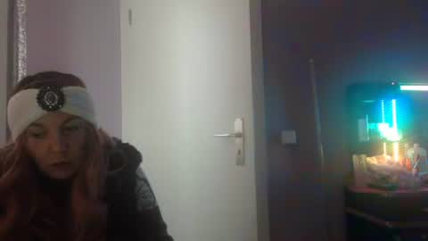 Snapshot of melli23 chatting on February 2026 01:05:02 PM Melli online show from February 2026 01:05:02 PM