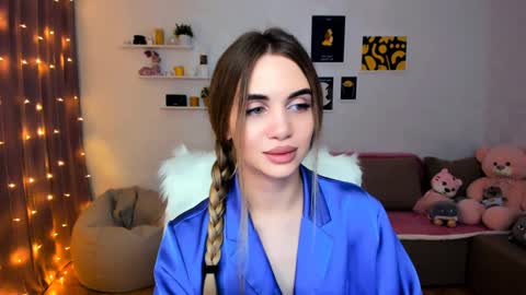 Tessa online show from December 2024 12:19:01 AM