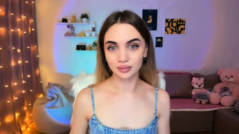 Tessa online show from December 2024 01:45:01 AM