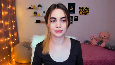 Tessa online show from February 2025 08:08:02 PM