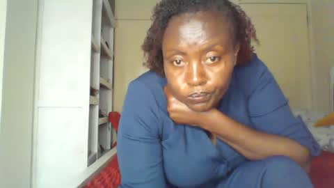 Snapshot of melline_curvy9 chatting on May 2026 08:53:02 AM Liz online show from May 2026 08:53:02 AM