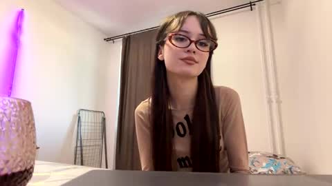 Snapshot of mellisa999 chatting on May 2026 03:44:02 PM mellisa999 online show from May 2026 03:44:02 PM