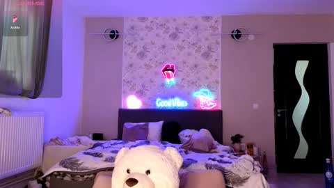 Snapshot of mellisaangel chatting on March 2026 09:04:01 AM MellisaAngel online show from March 2026 09:04:01 AM