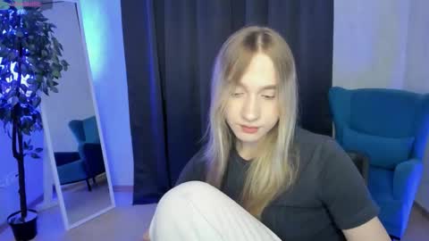 mellisadream online show from October 2025 01:47:01 AM