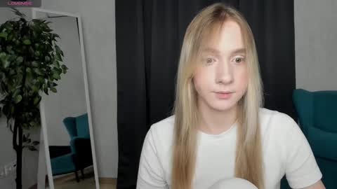 mellisadream online show from October 2025 02:31:01 AM