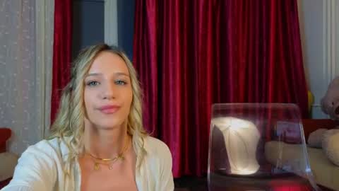Snapshot of mellisakim chatting on June 2026 11:20:01 PM Mellisa online show from June 2026 11:20:01 PM